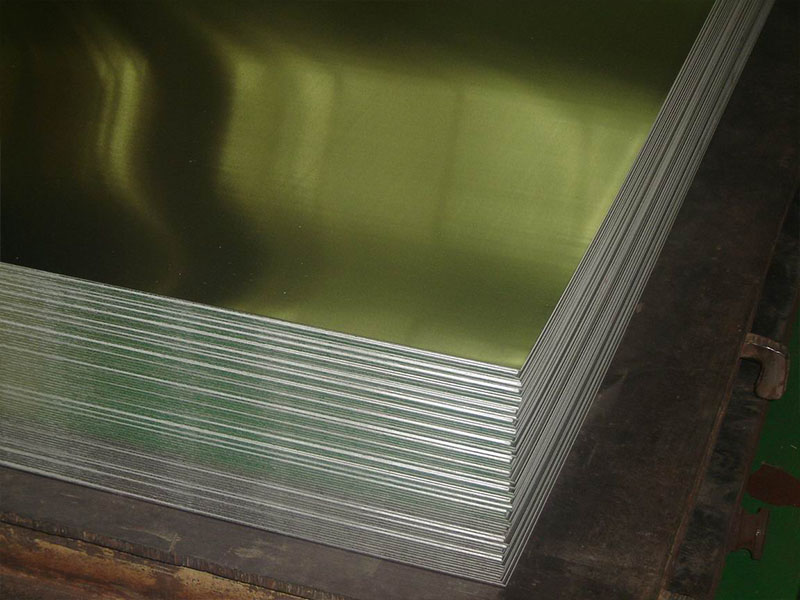 明泰鋁業(yè)長期供應(yīng)3003鋁板，出廠價更具優(yōu)勢